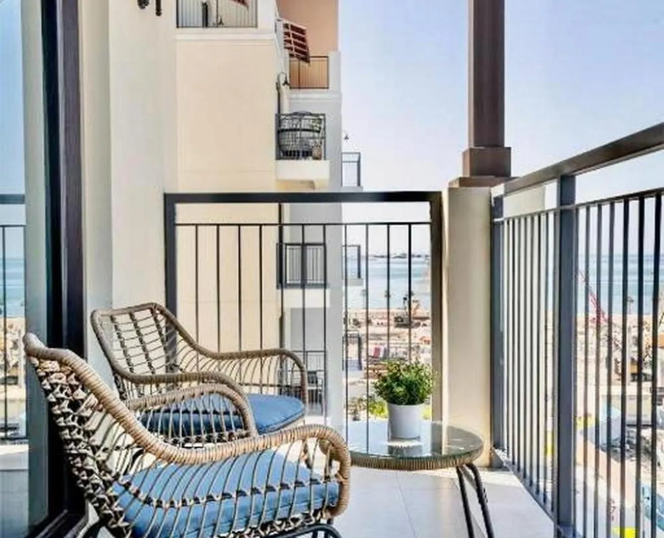 Ocean Majestic Full Sea View At Le Pont Apartment Dubai
