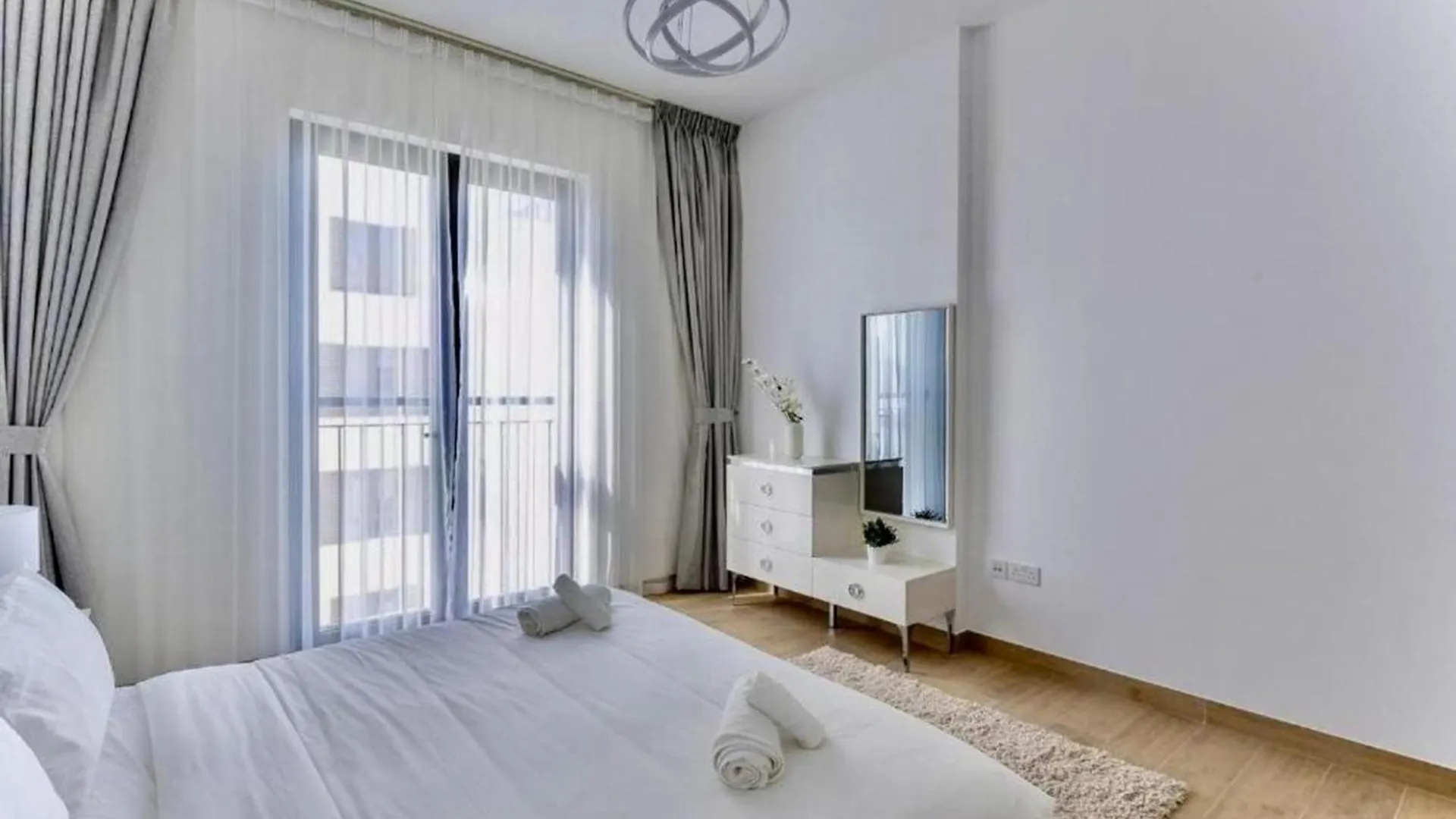 Ocean Majestic Full Sea View At Le Pont Apartment Dubai