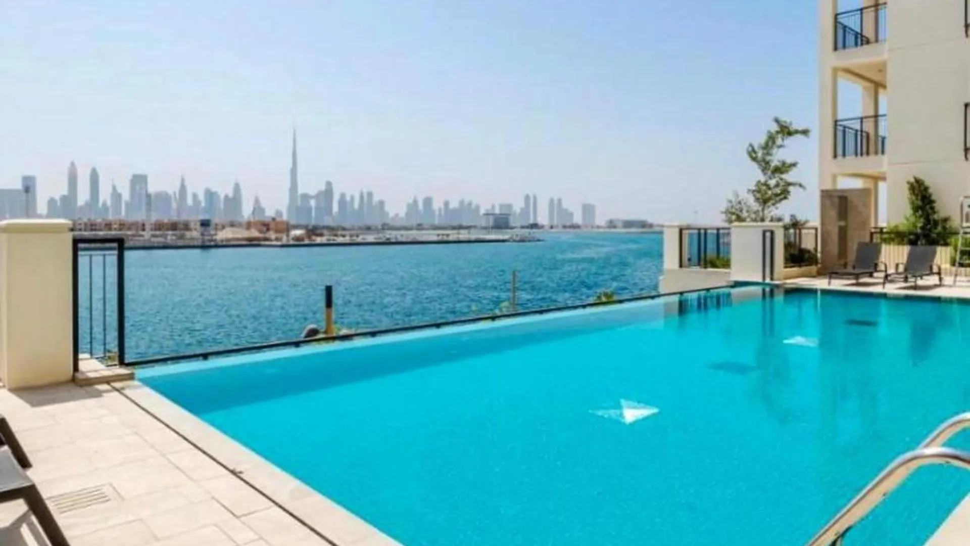Ocean Majestic Full Sea View At Le Pont Apartment Dubai