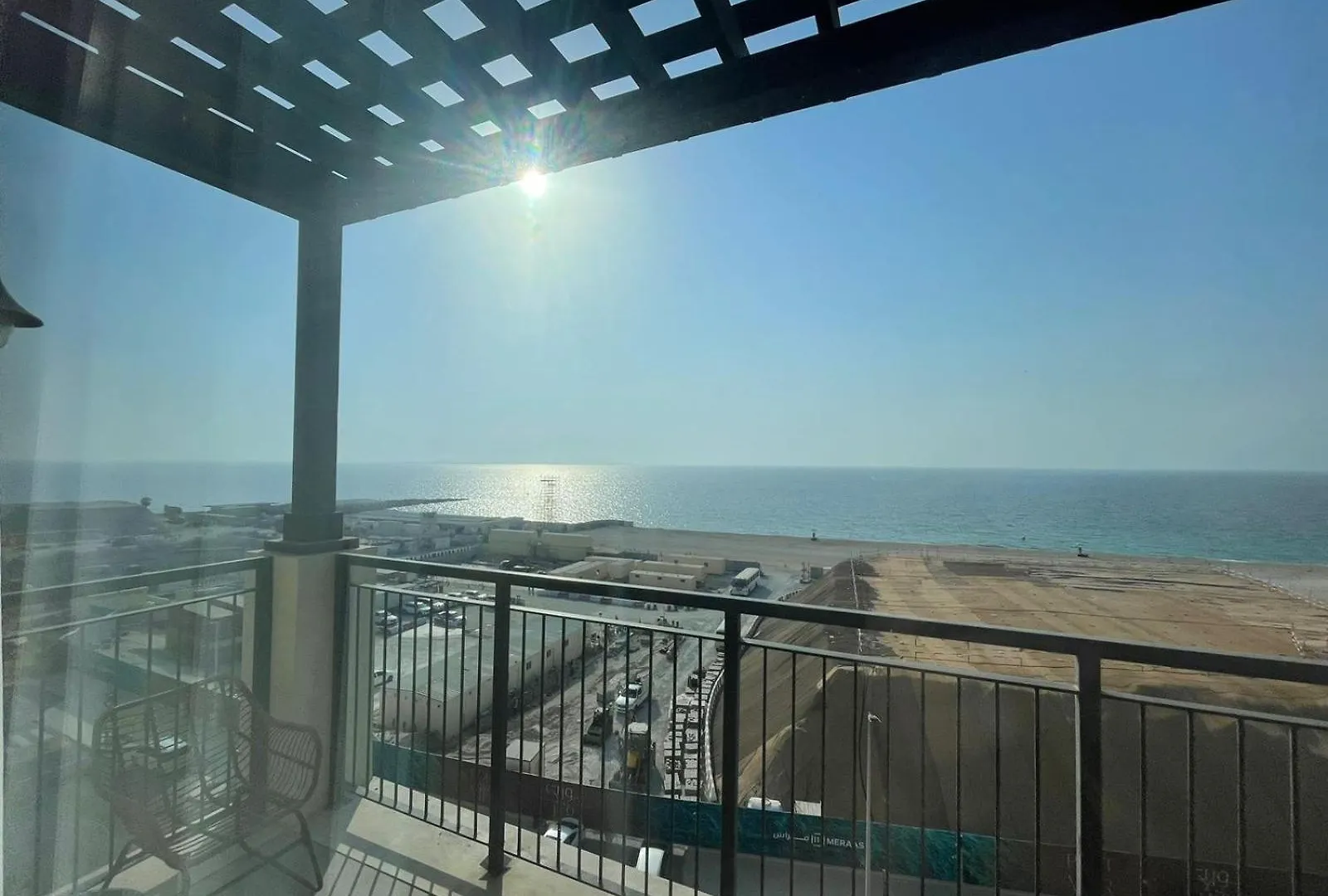 Ocean Majestic Full Sea View At Le Pont Apartment Dubai